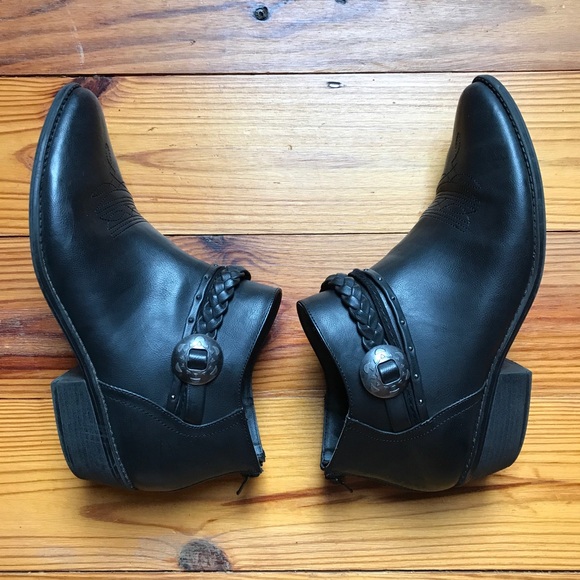 Dolce Vita Black Faux Leather Braided Buckle Ankle Books, EUC, 11 - Picture 12 of 12